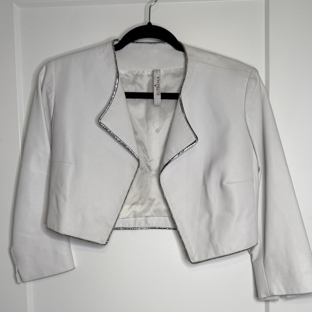 Suprema Italian White leather Blazer with‎ Silver Accents